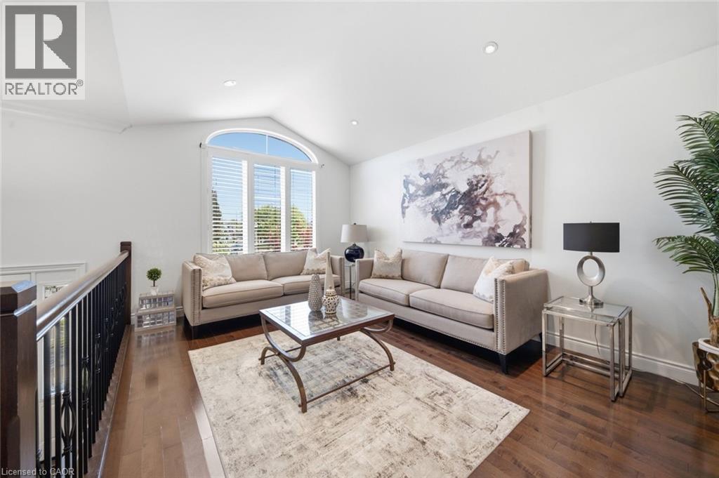 6 WESTVIEW Court - 12