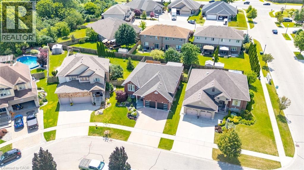6 WESTVIEW Court - 1