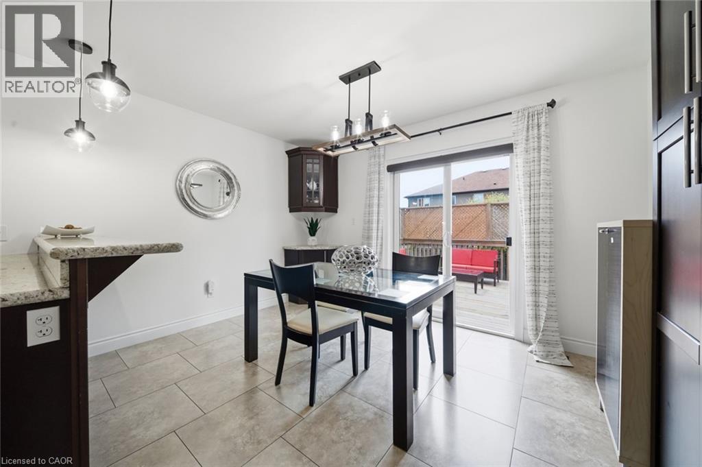 6 WESTVIEW Court - 20