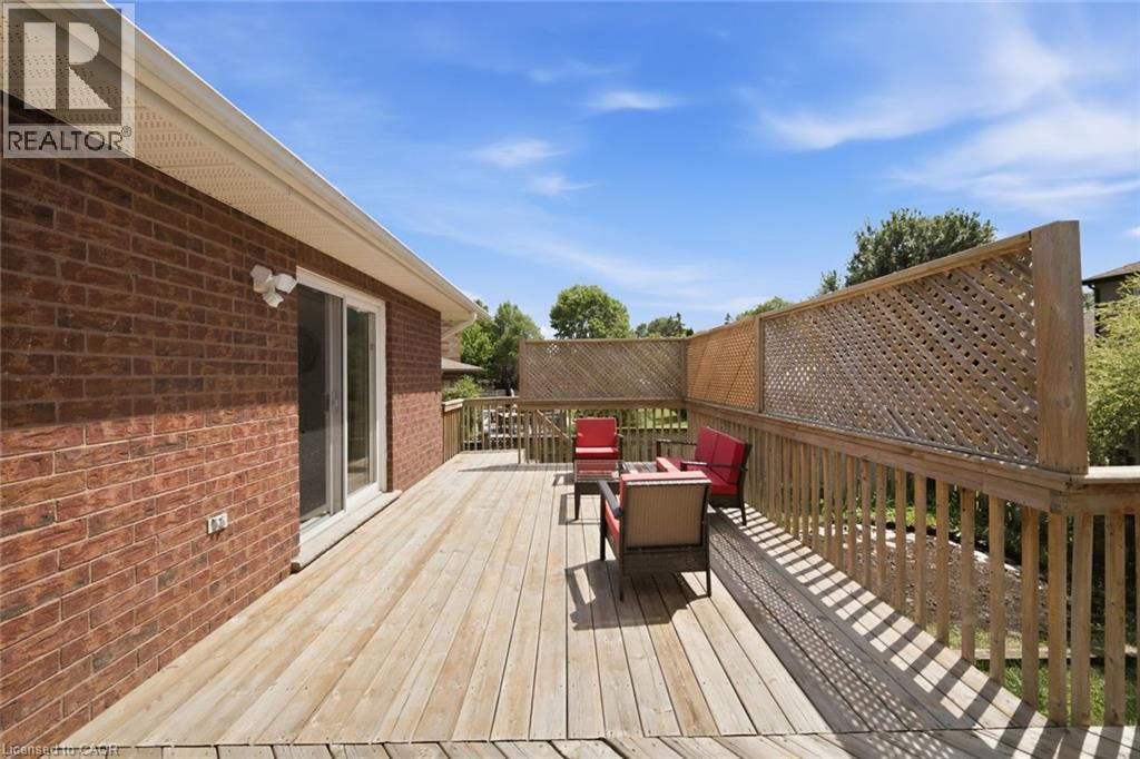6 WESTVIEW Court - 40
