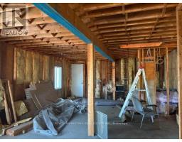 566 BAY STREET — photo 3