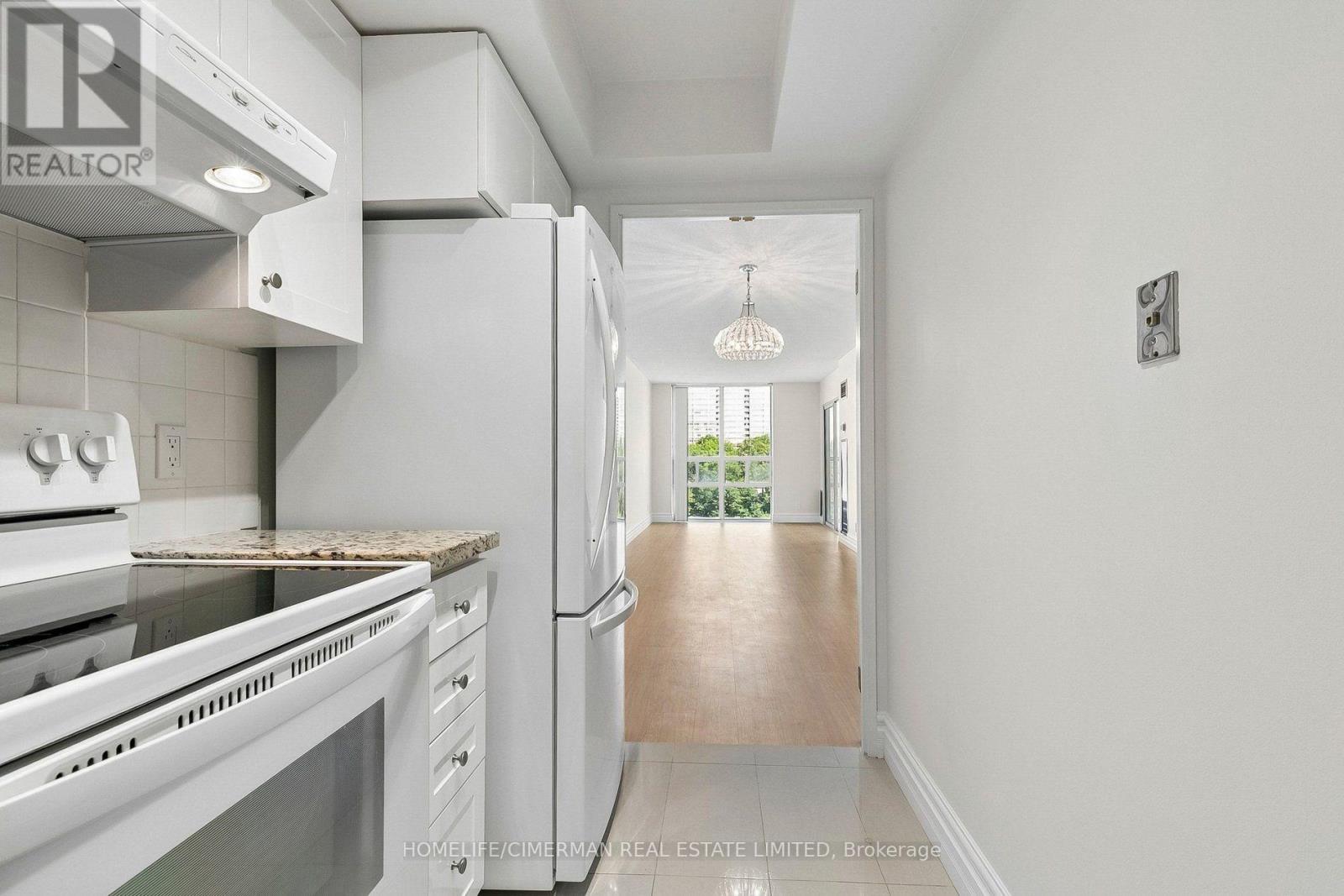 #1207 195 WYNFORD DRIVE - 19