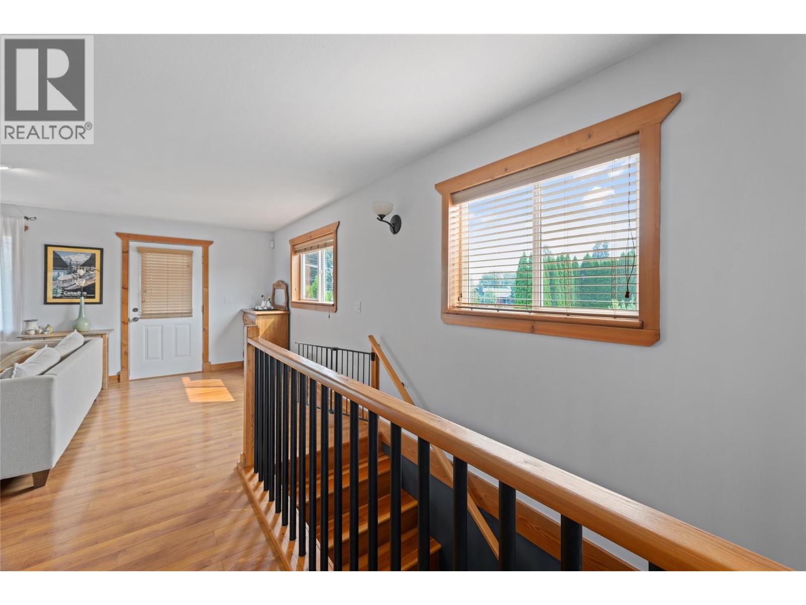 863 SERLE Court - Image 22