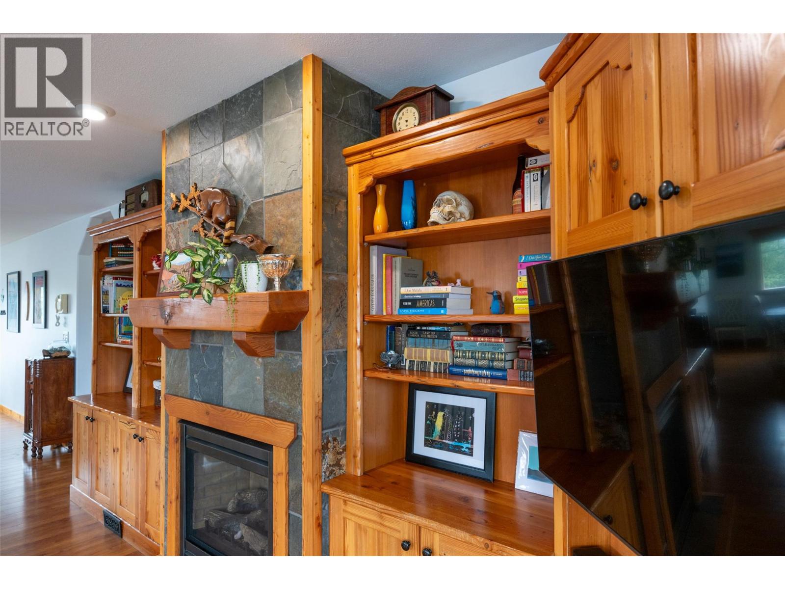 863 SERLE Court - 30