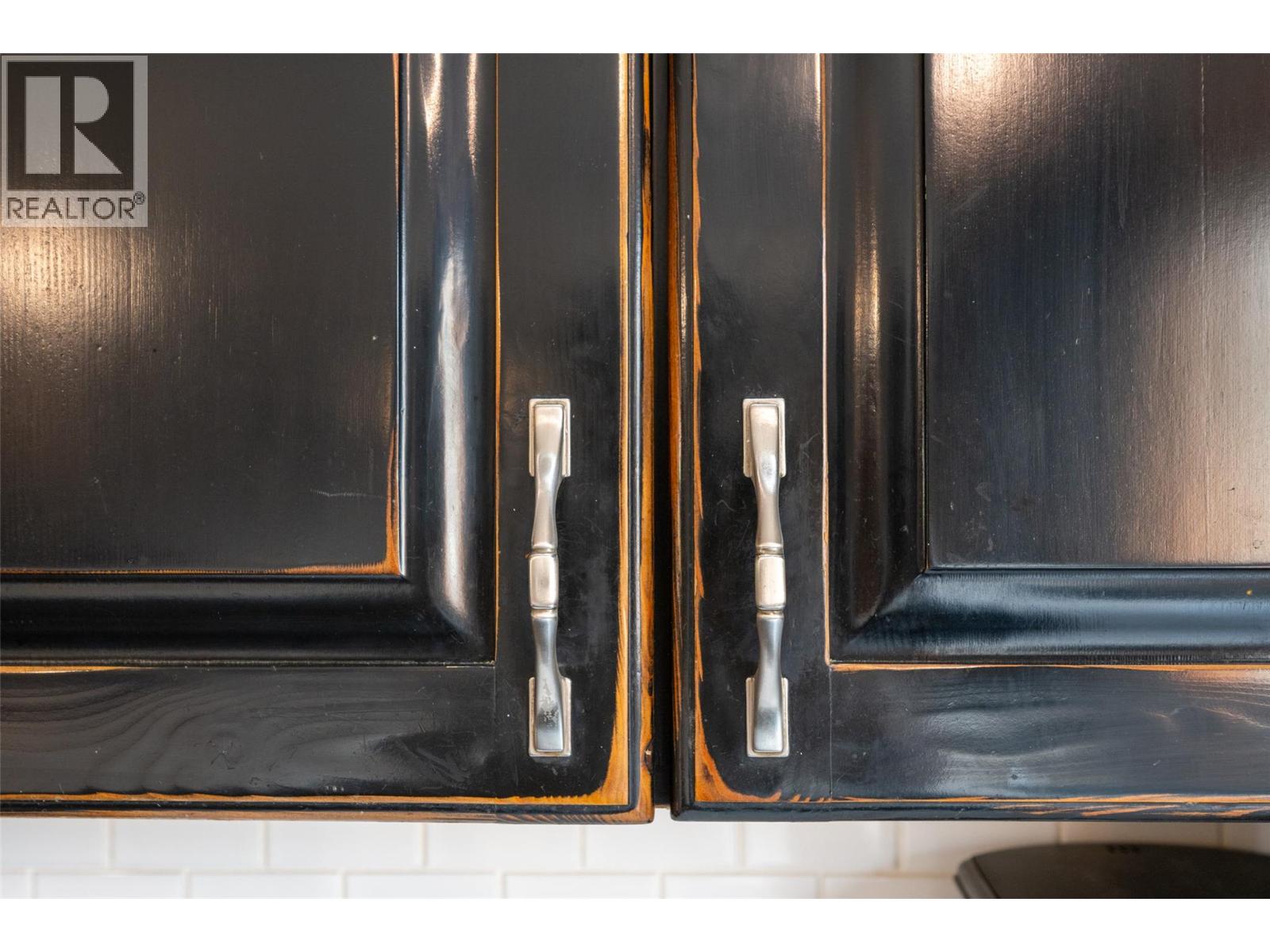 863 SERLE Court - Image 35