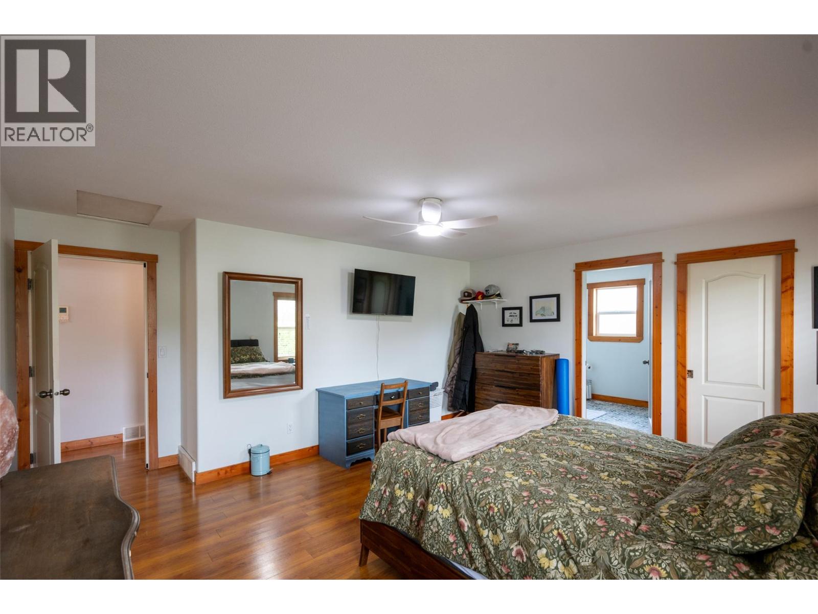 863 SERLE Court - Image 40