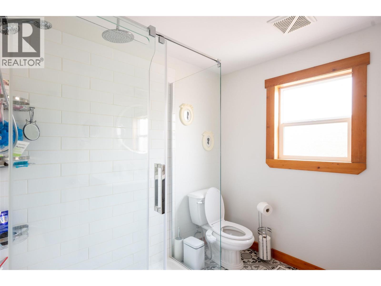 863 SERLE Court - 41