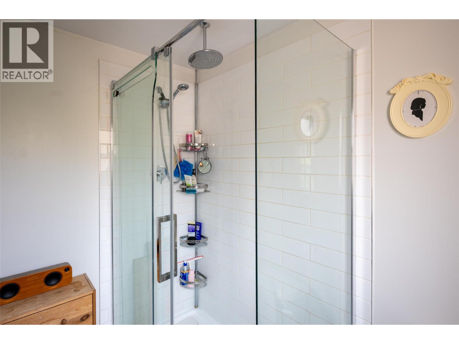 863 SERLE Court - 43