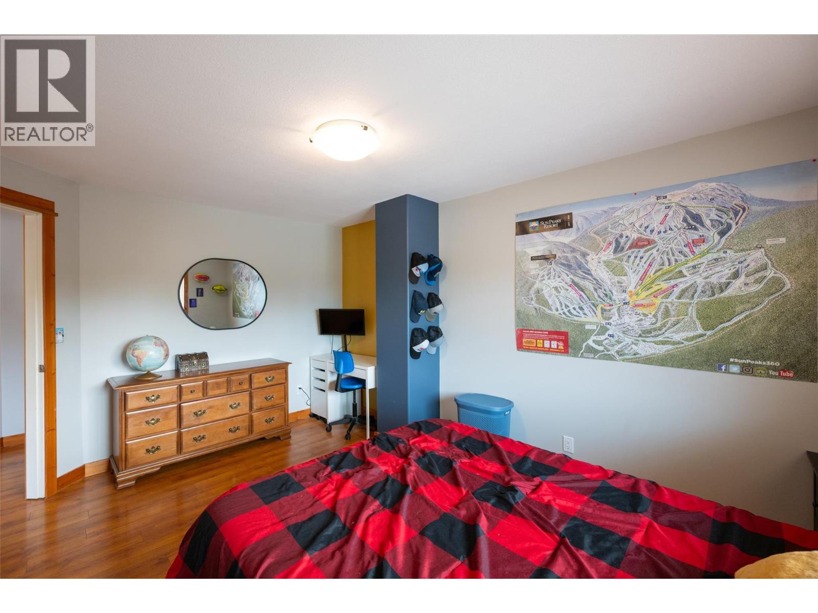 863 SERLE Court - 52