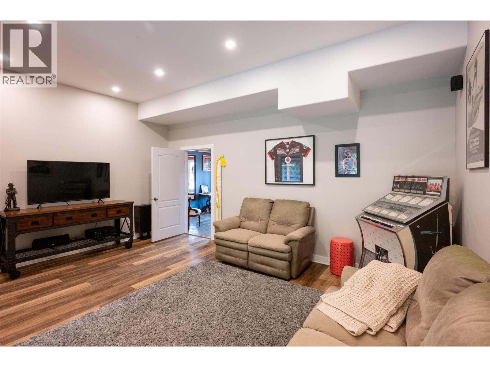 863 SERLE Court - Image 64