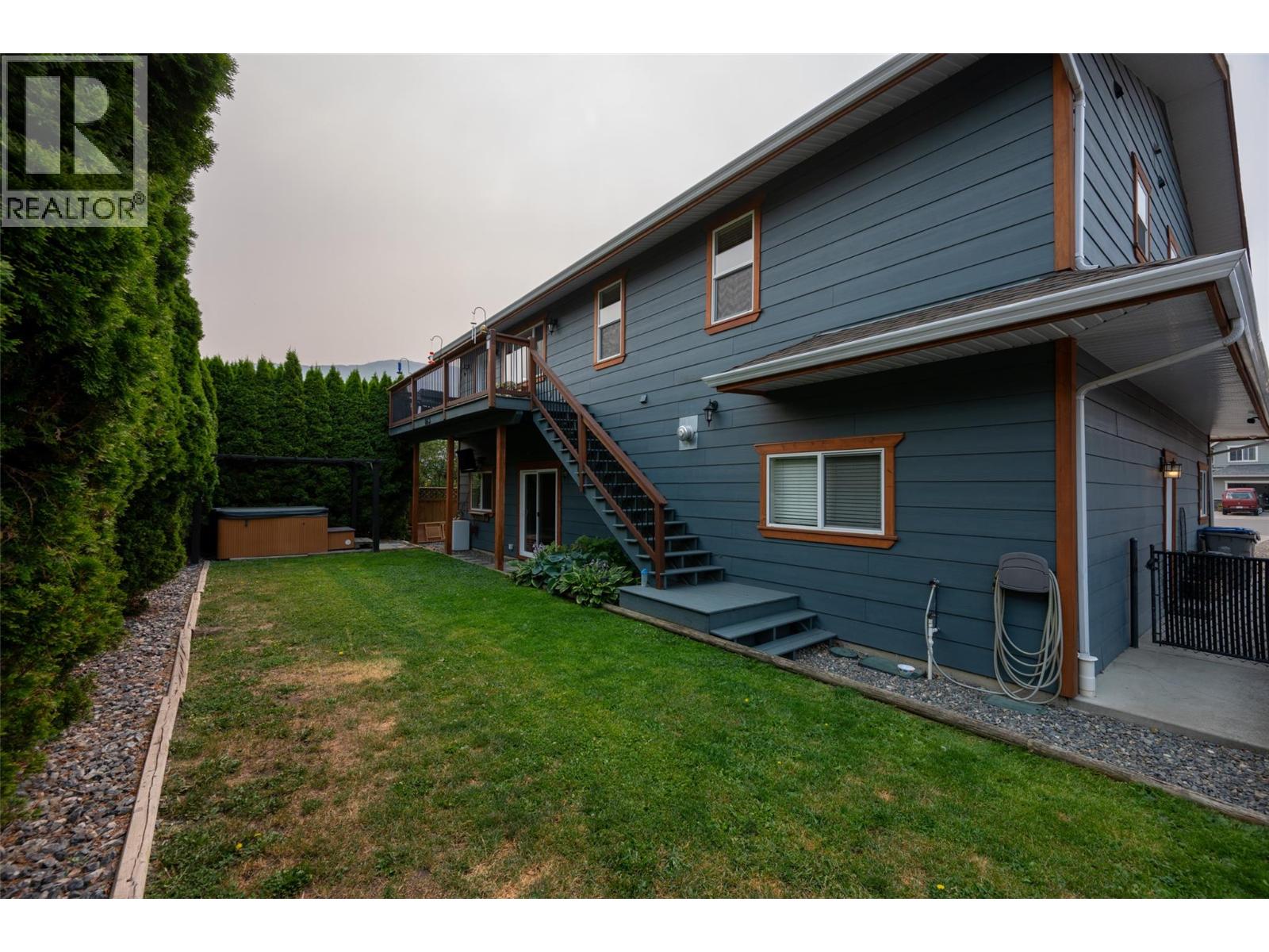 863 SERLE Court - 77