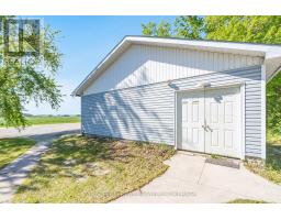 1008 Rainbow Valley Road W, Springwater, ON L0L2K0 Photo 8