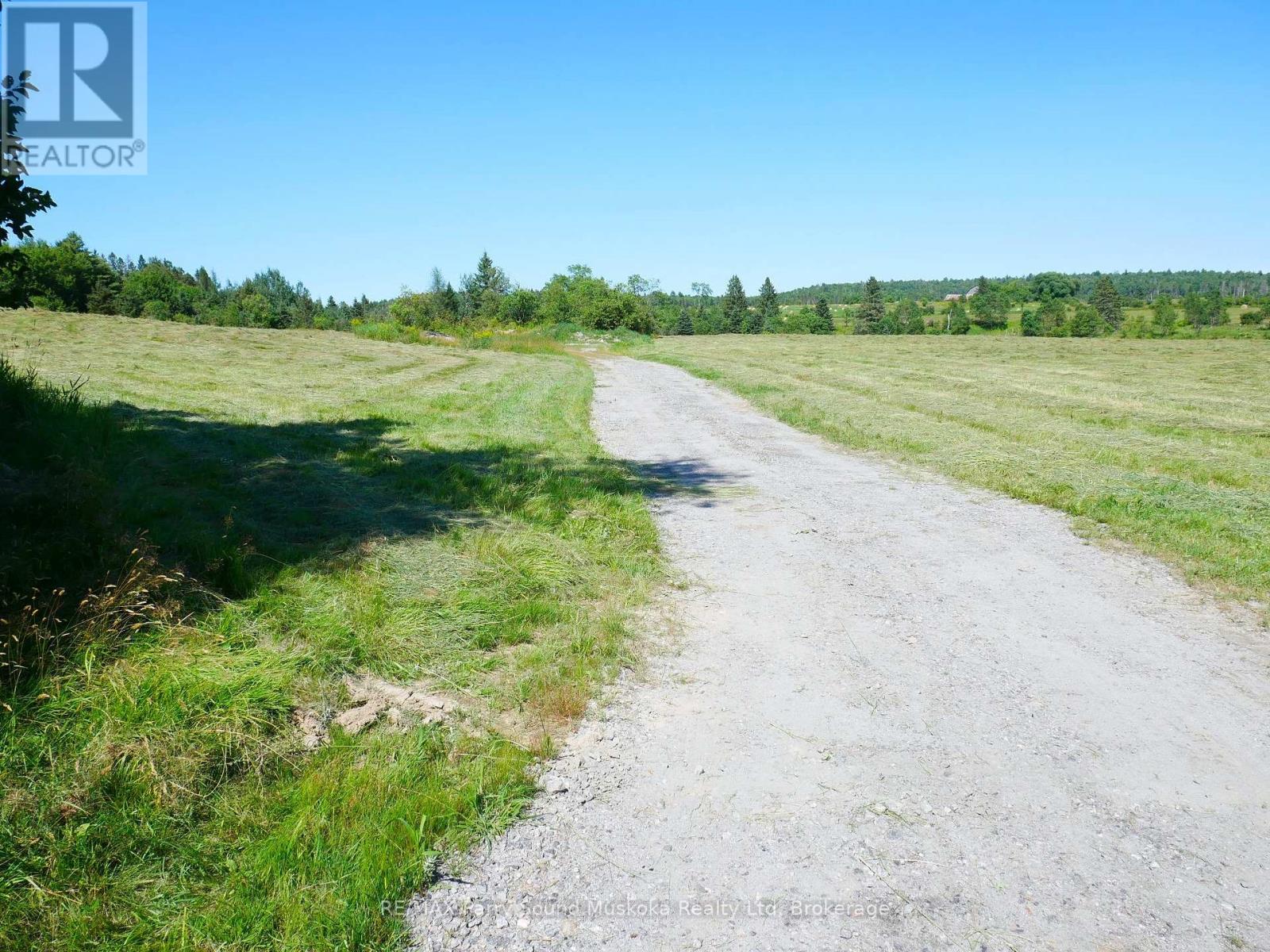 31 MILLER ROAD, Magnetawan — photo 2