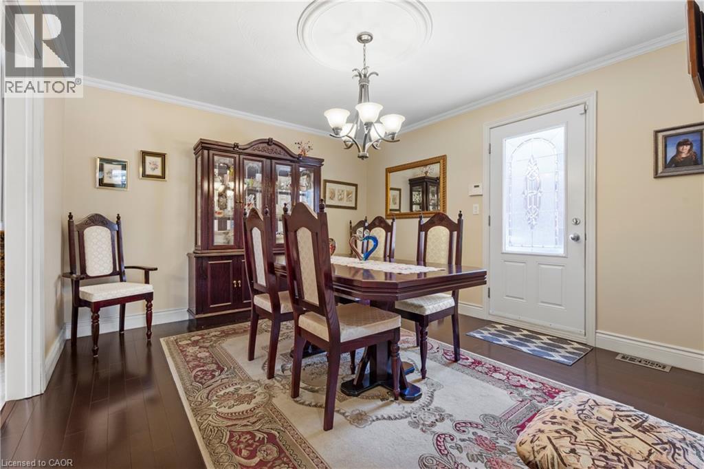 58 CENTENNIAL Parkway S - 11
