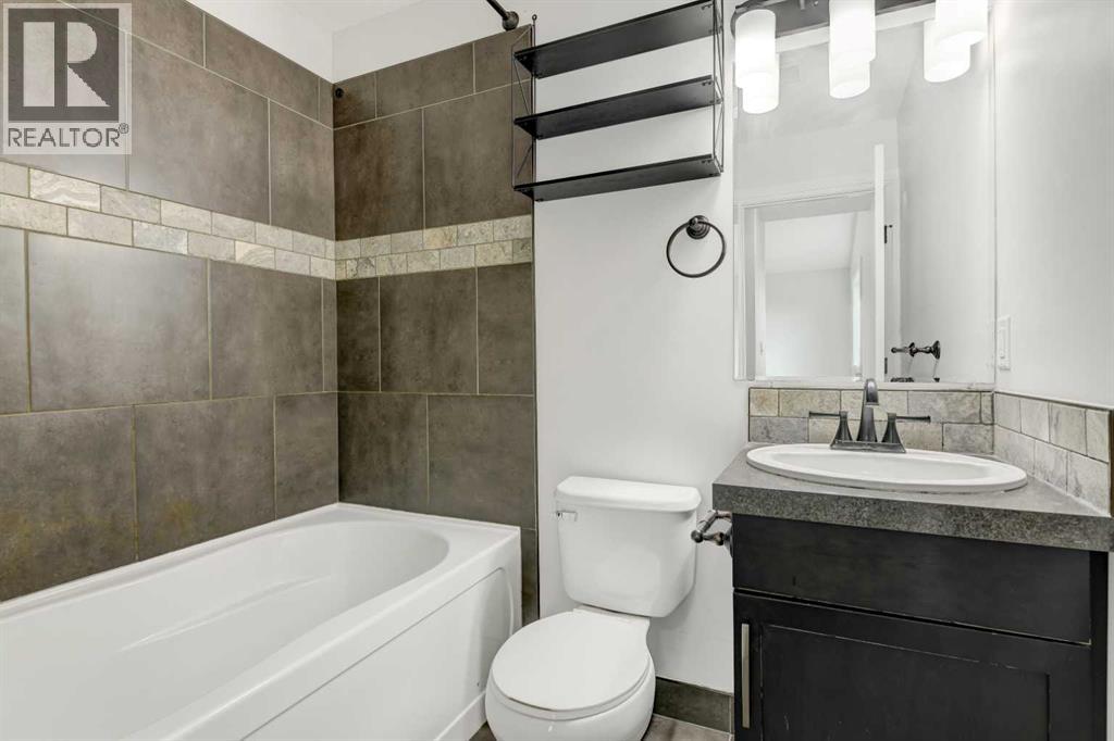 8006 112A Street - Image 16