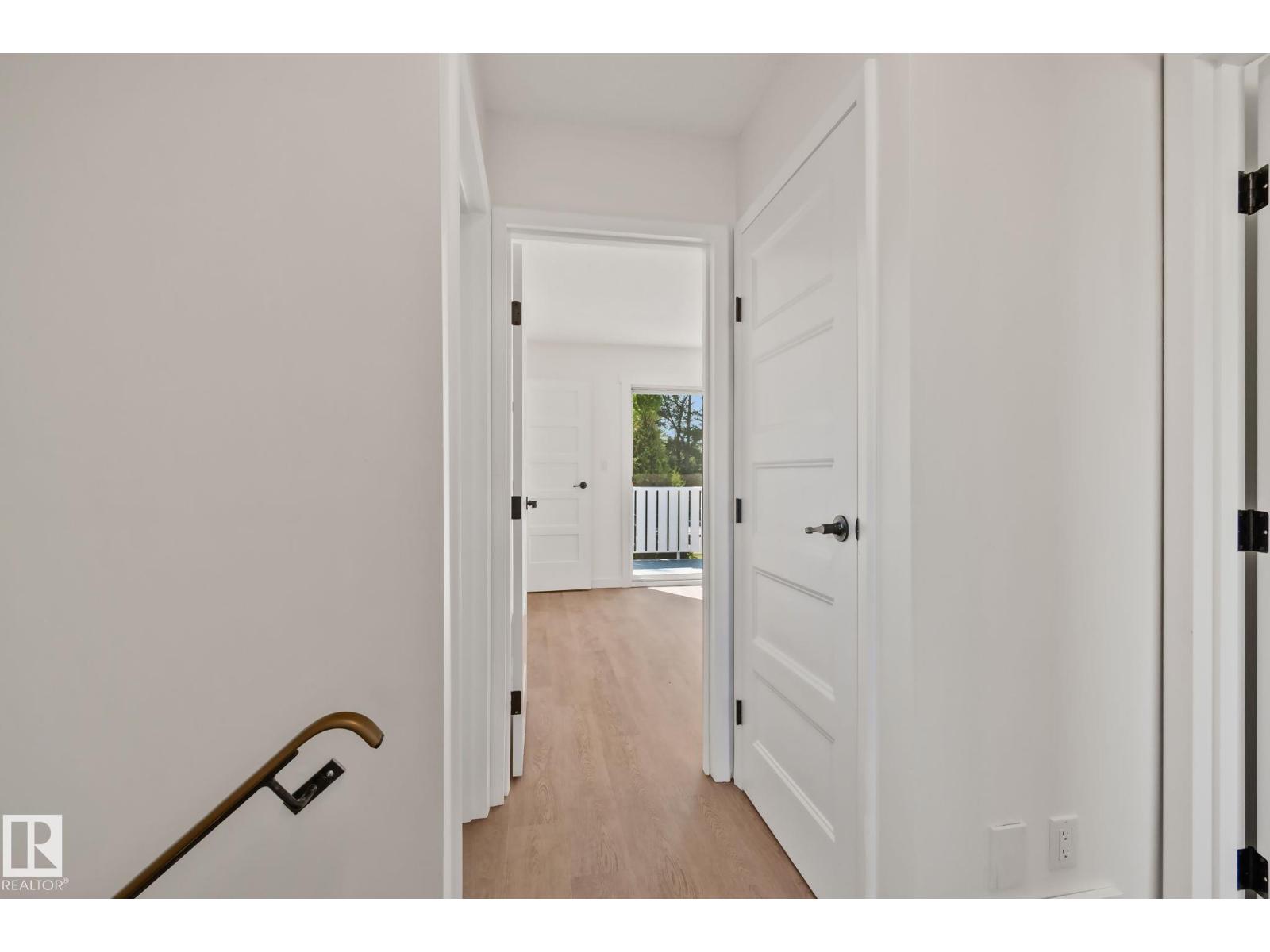 10619 35 AV NW - 24
