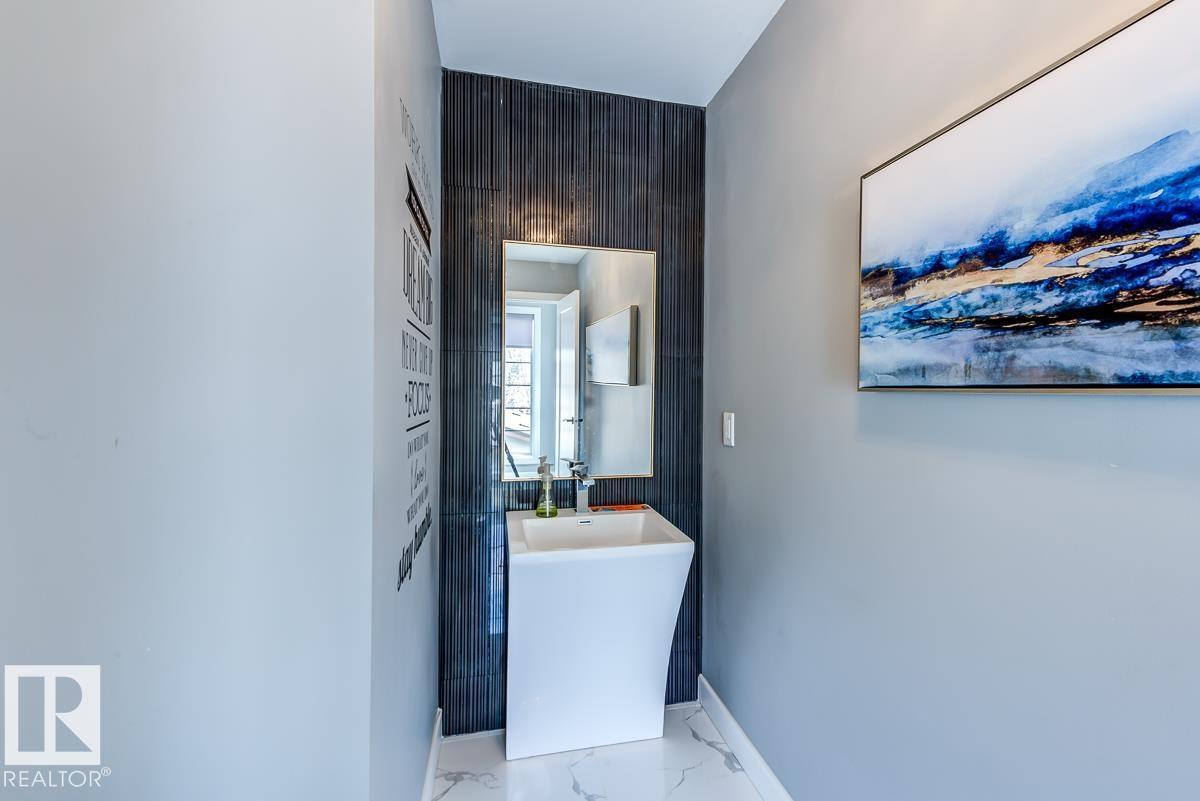 9526 109A AV NW - 26