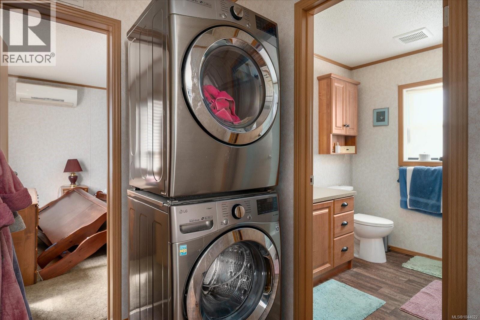 1 Honey Dr - Image 10