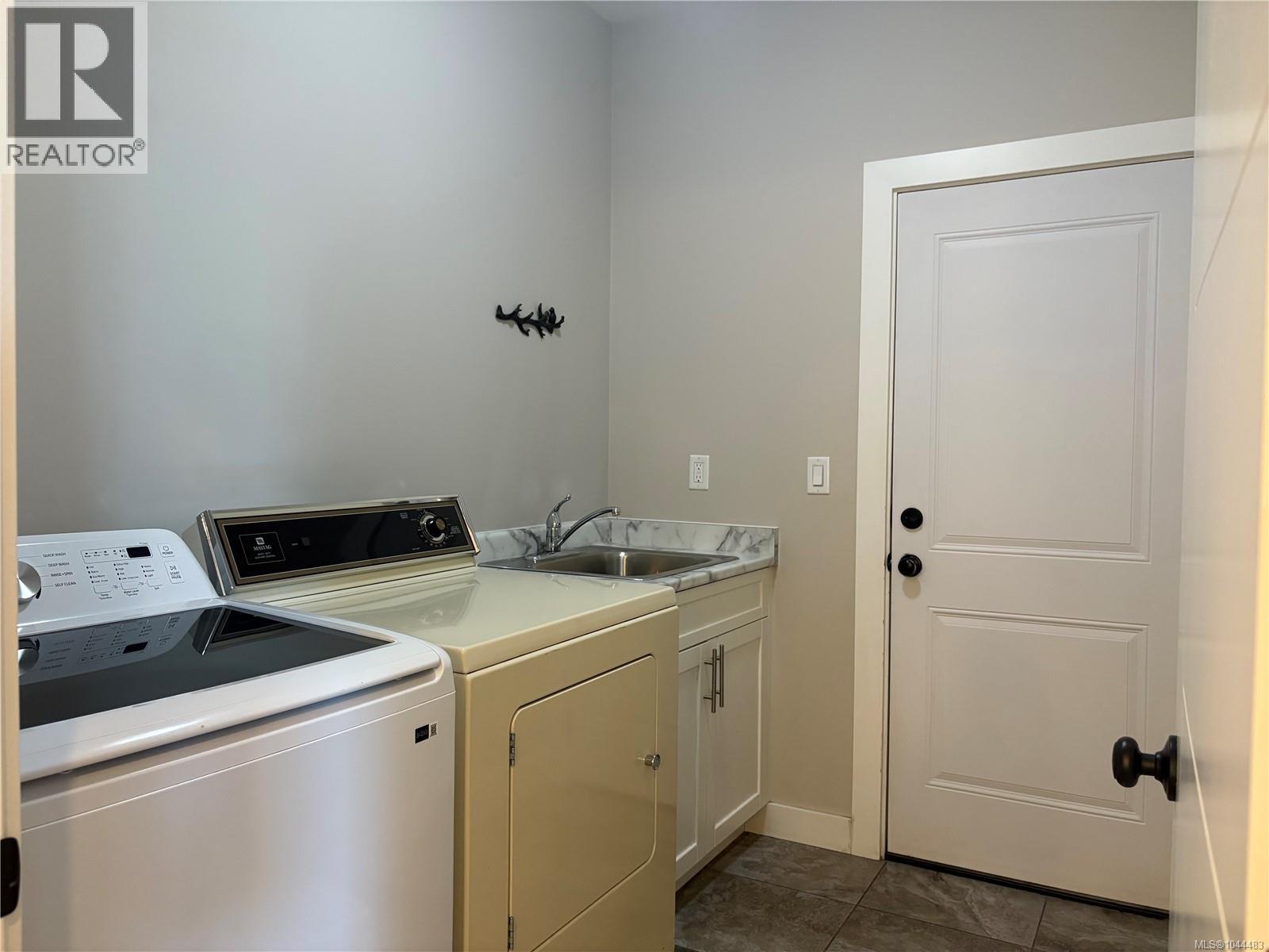 #101 6201 Lexington Pl - 11