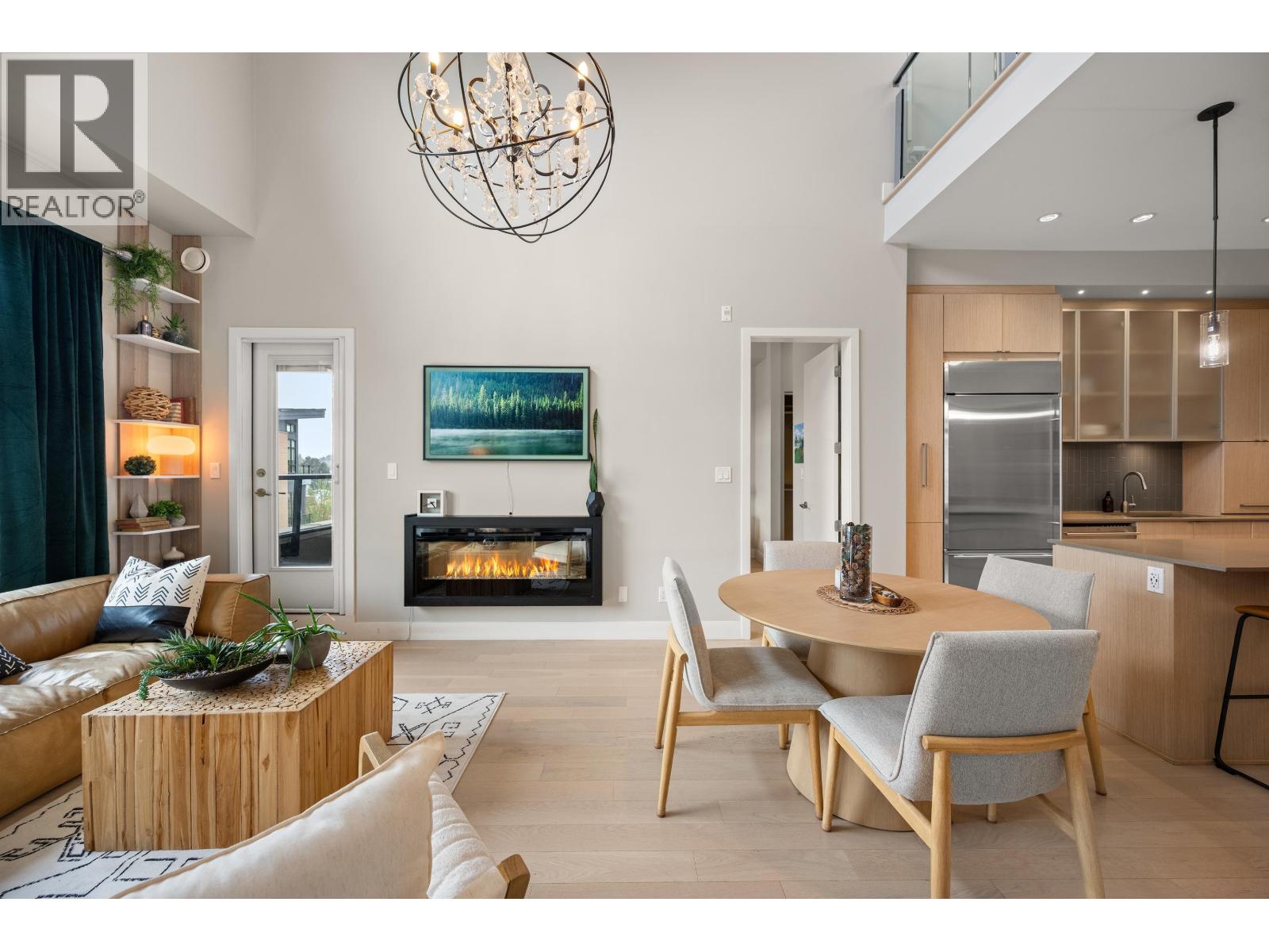 414 262 SALTER STREET, New Westminster