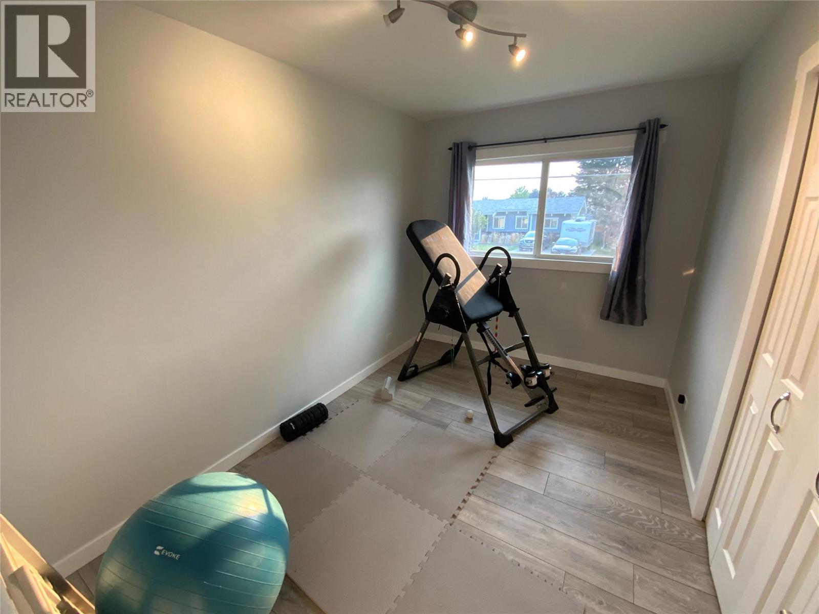 1134 WOODLANDS Drive, Penticton