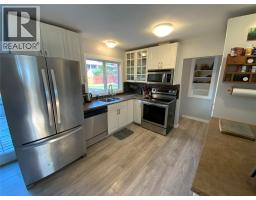 3pc Bathroom - 1134 Woodlands Drive, Penticton, BC V2A3Z6 Photo 10