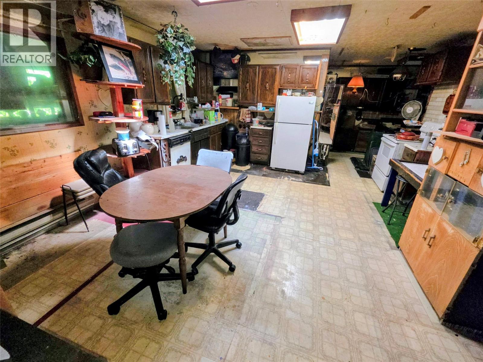 283 2nd Avenue - Image 4