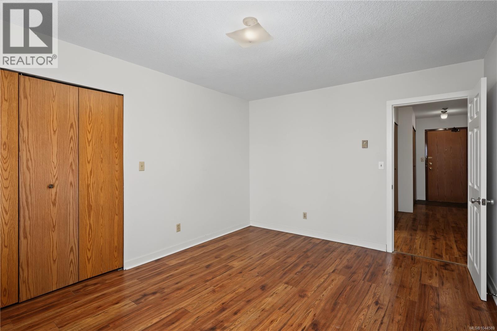 #302 755 Hillside Ave - 28