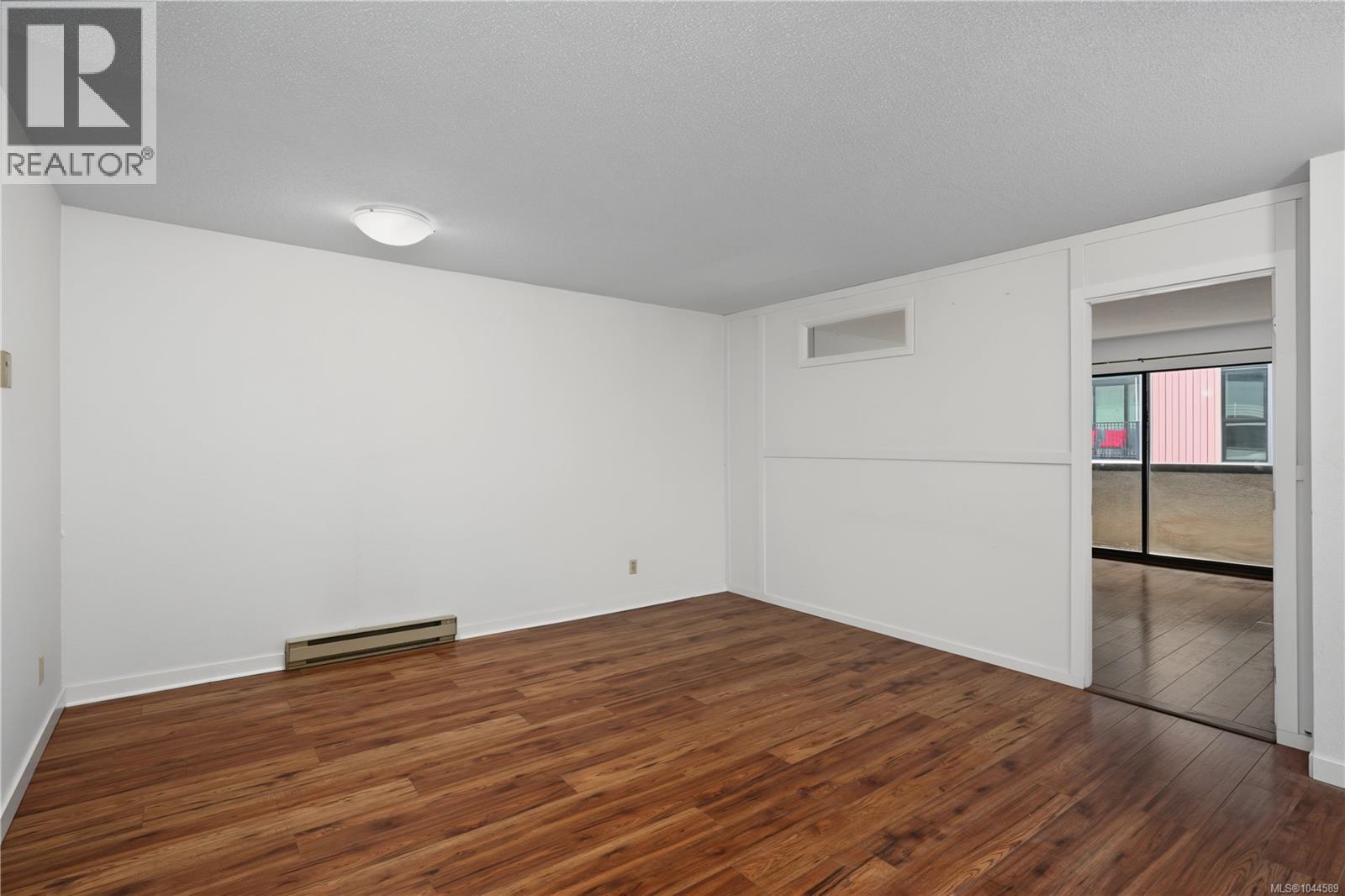 #302 755 Hillside Ave - 9
