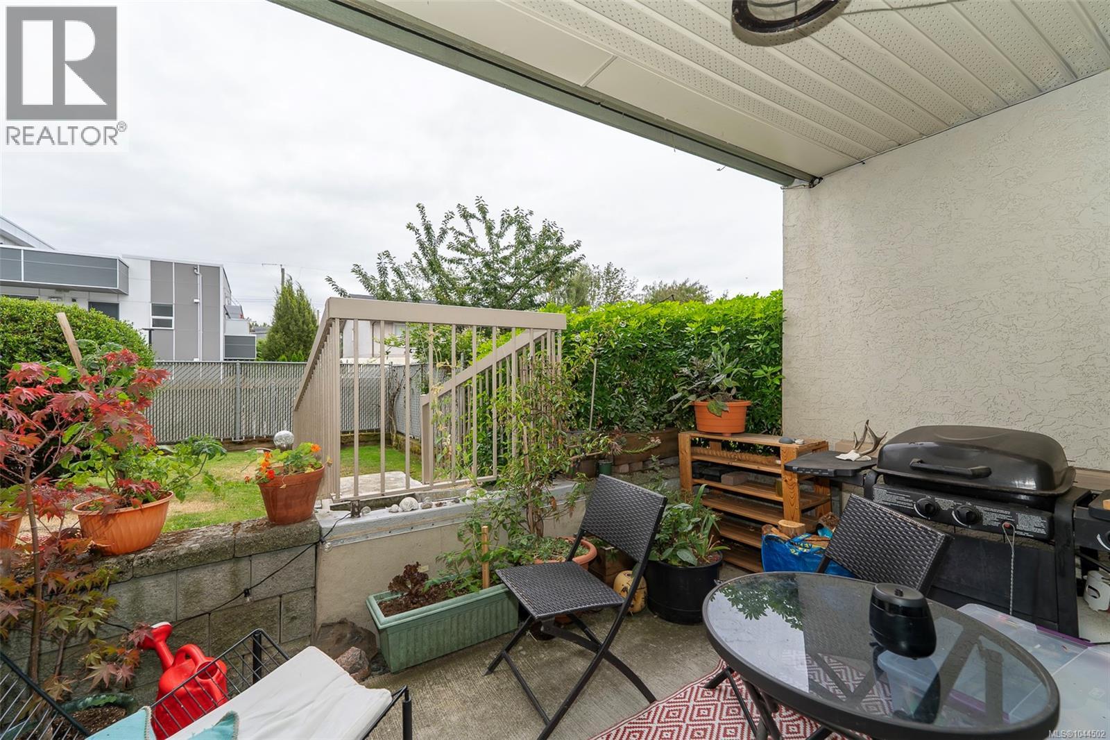 #104 2757 Quadra St - 23