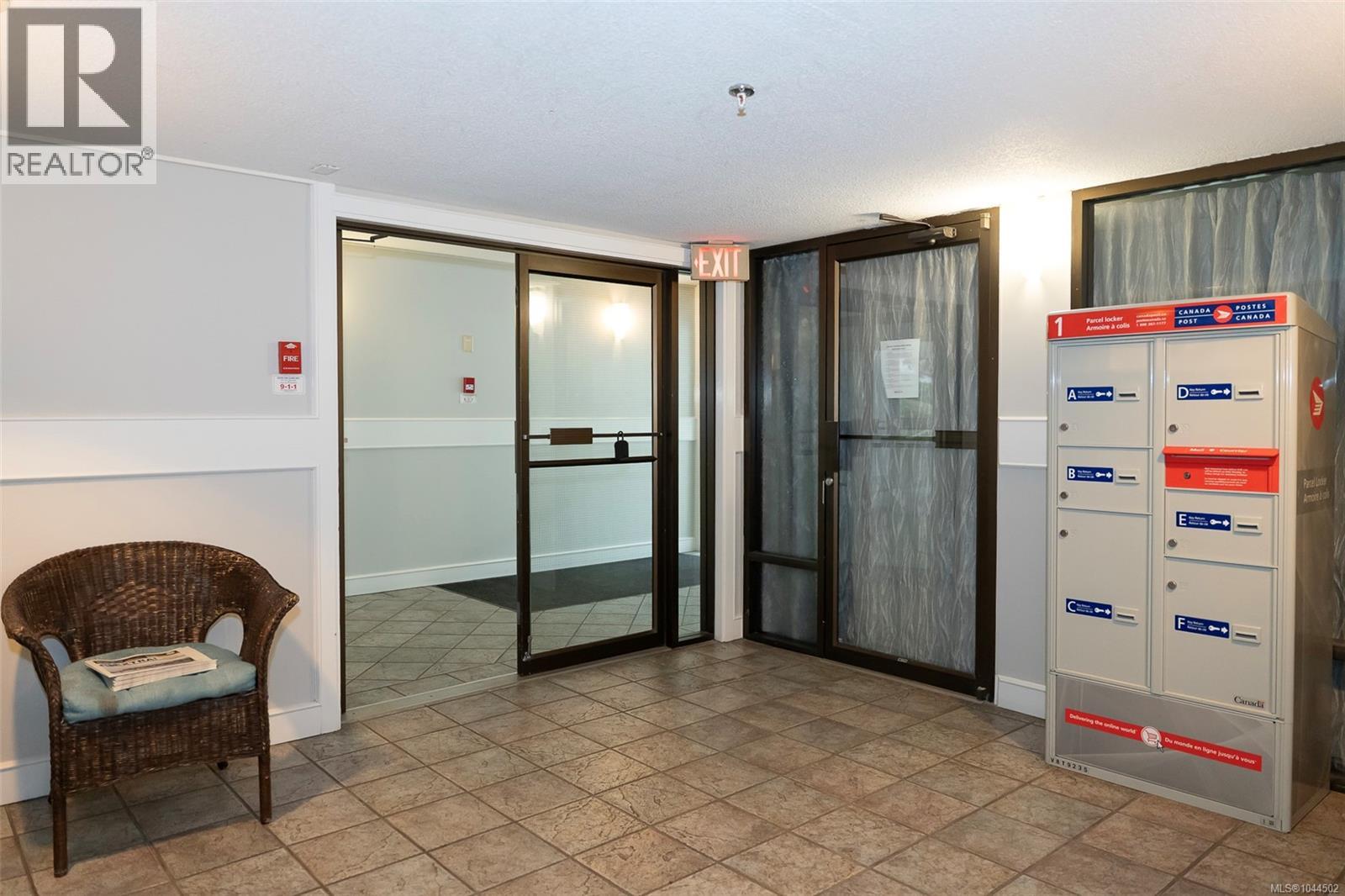 #104 2757 Quadra St - 6