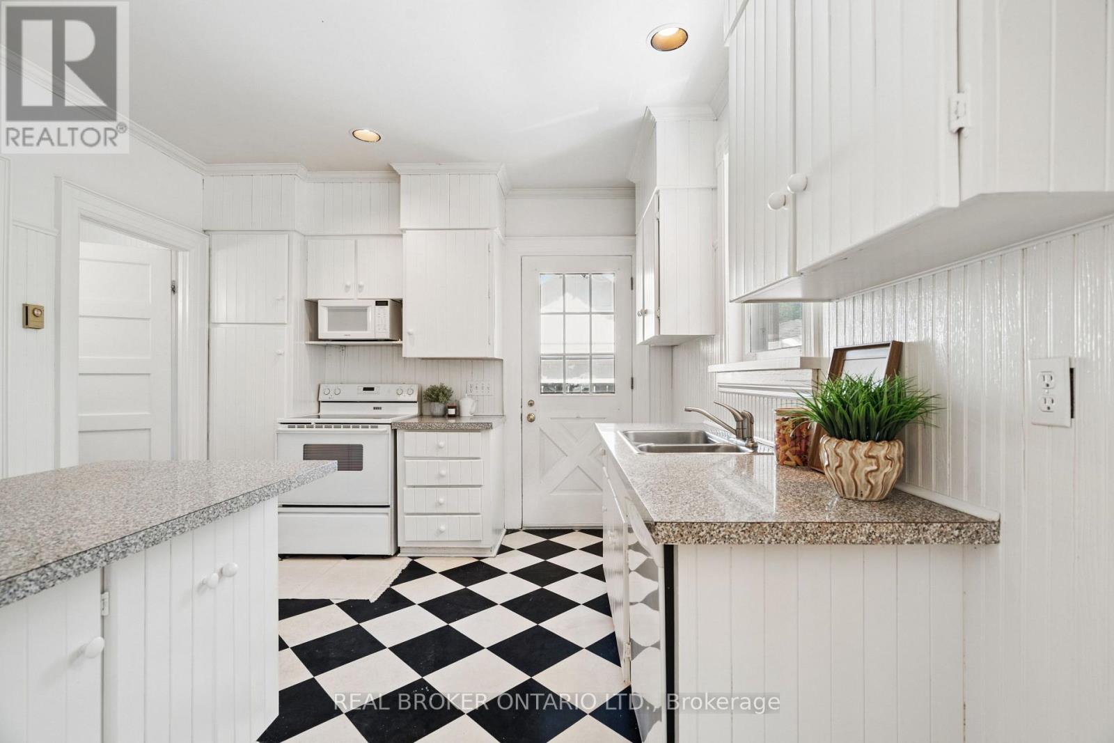 25 SUFFOLK STREET W - Image 19