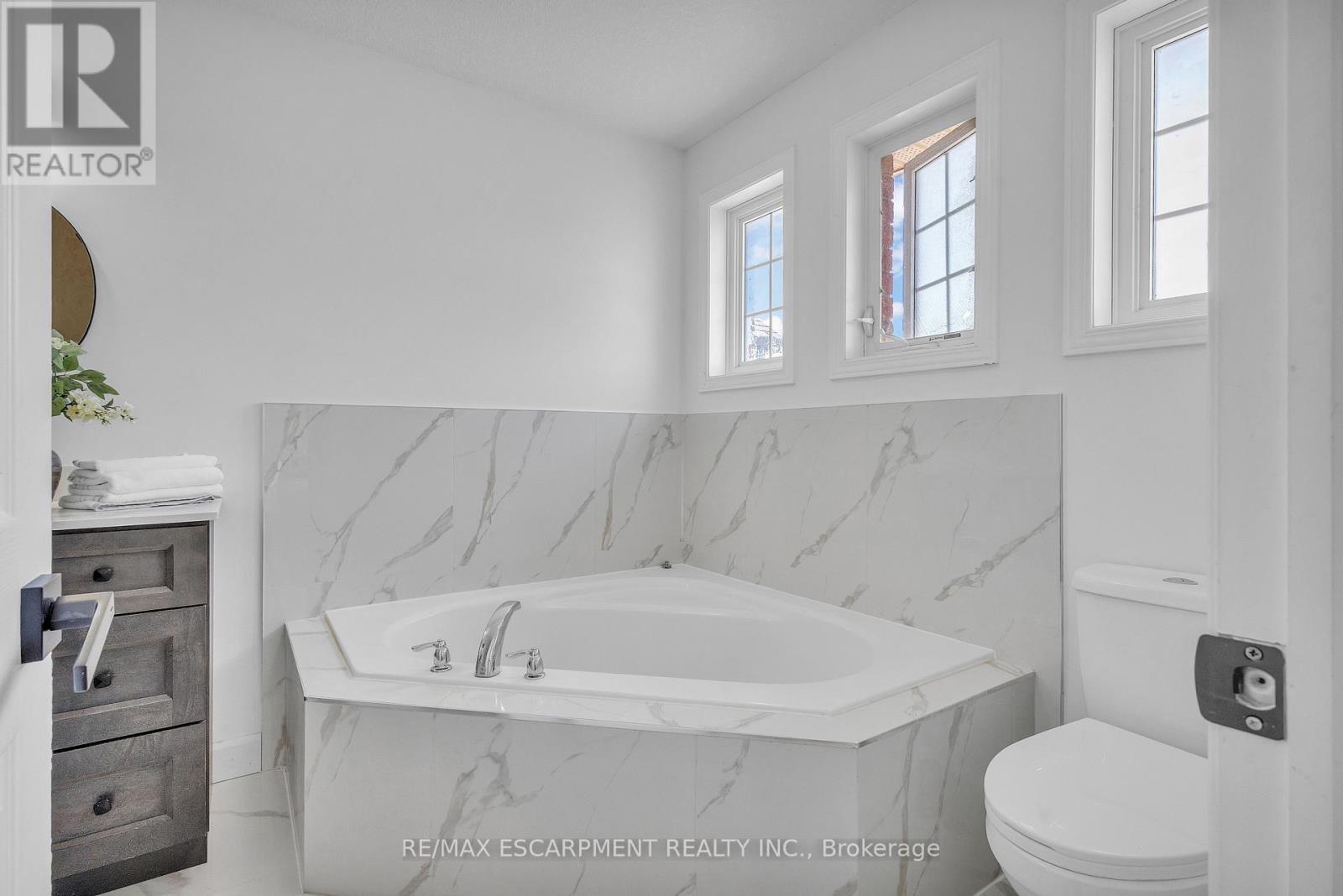 73 FITZGERALD DRIVE - Image 33