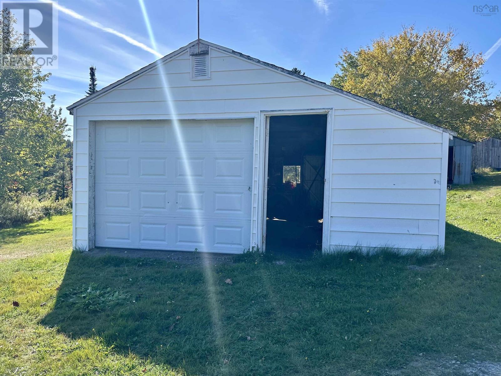 46 Beaver Harbour Road - 47