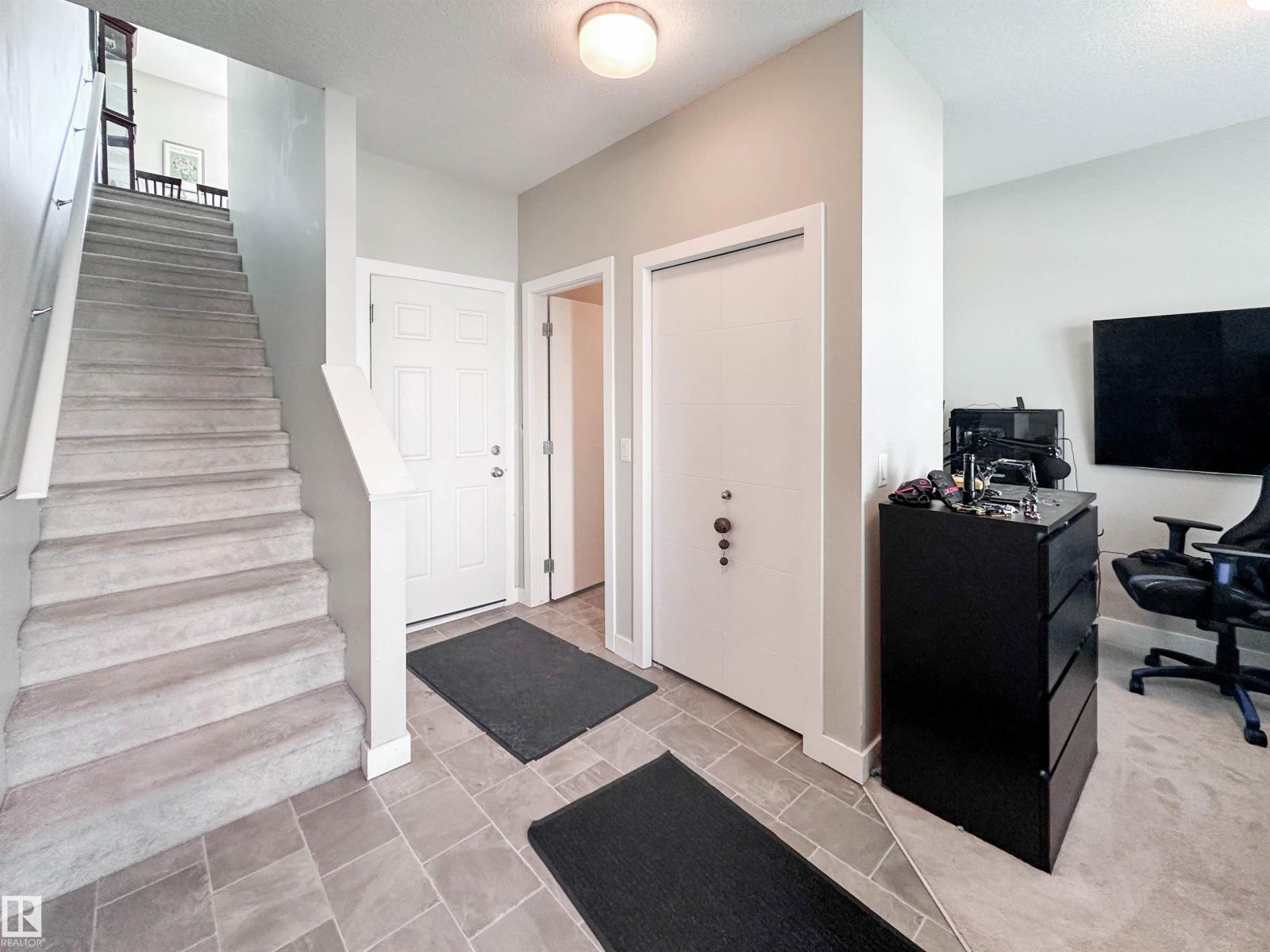 #89 600 BELLEROSE DR - 35