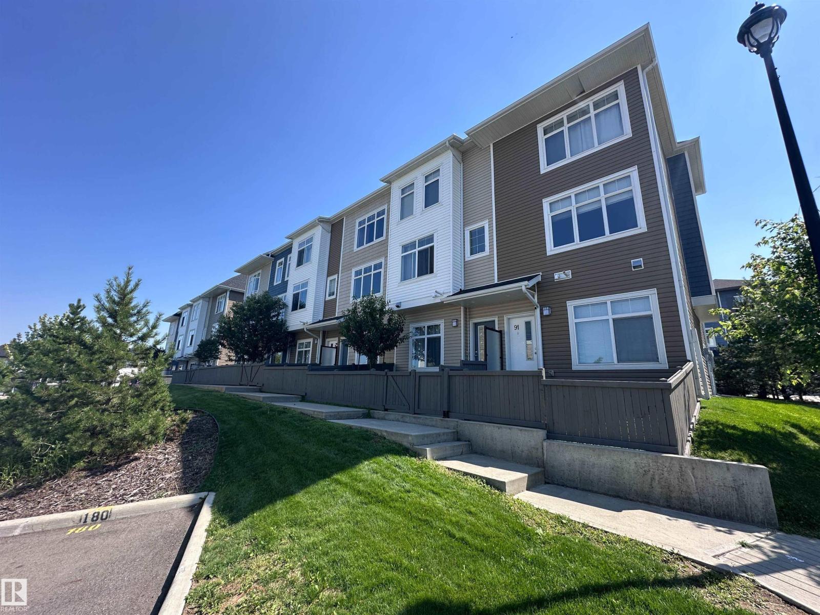 #89 600 BELLEROSE DR - 42