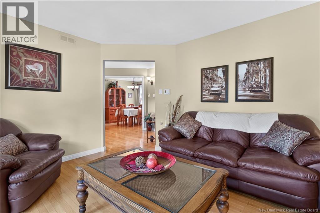 343 Glencairn Drive - 6
