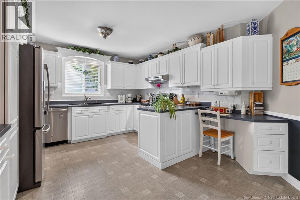343 Glencairn Drive - 8