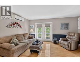 Family Room showing doors to Back Deck