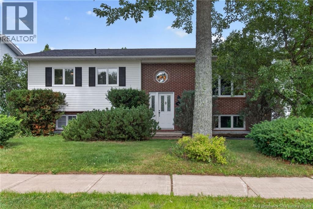 343 Glencairn Drive - 1