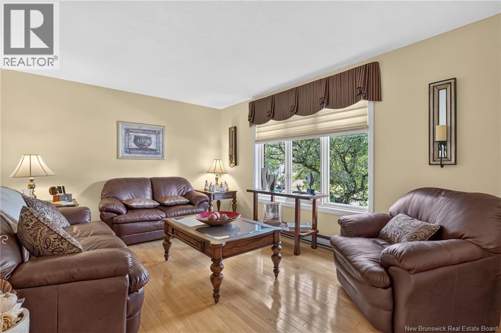 343 Glencairn Drive - 5