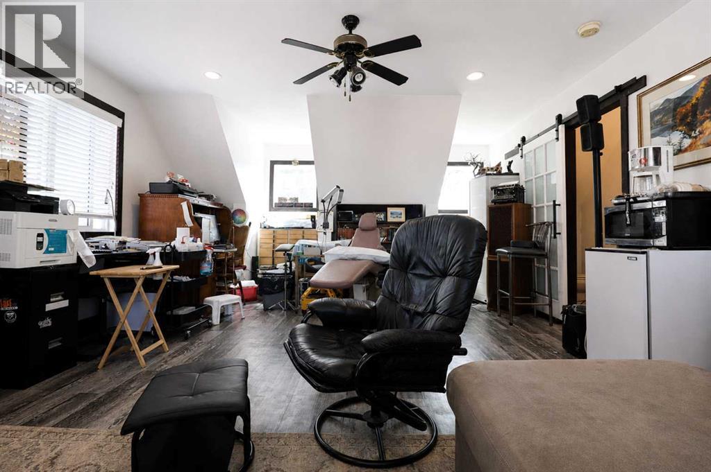 10118 96 Avenue - Photo 34