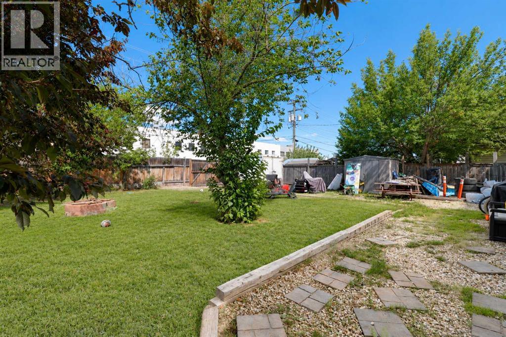 10118 96 Avenue - Photo 40