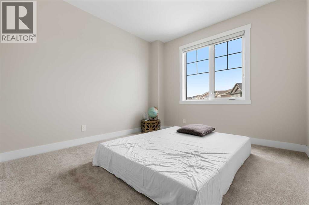 629 Southwinds Close SW - 27