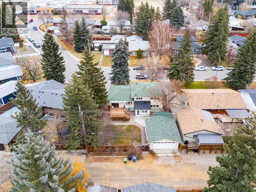 6407 Lombardy Crescent SW - Image 34