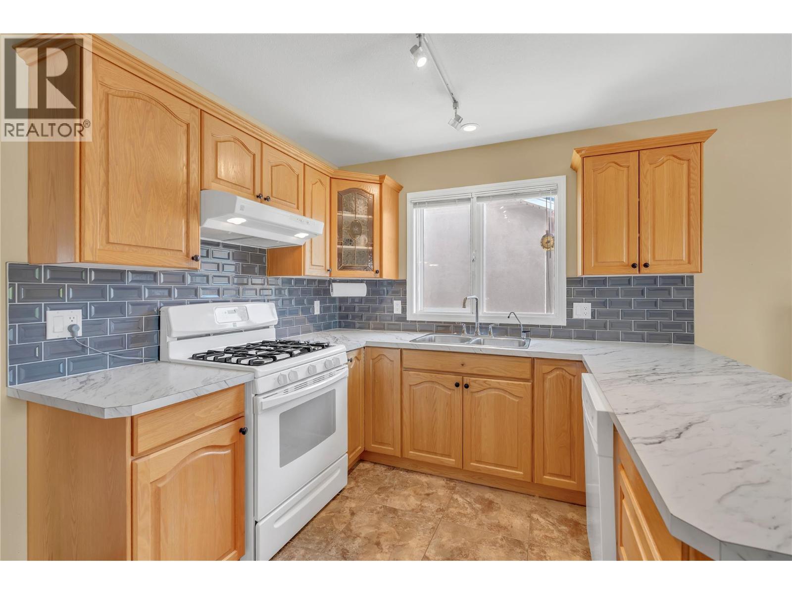 #93 3333 South Main Street - 10
