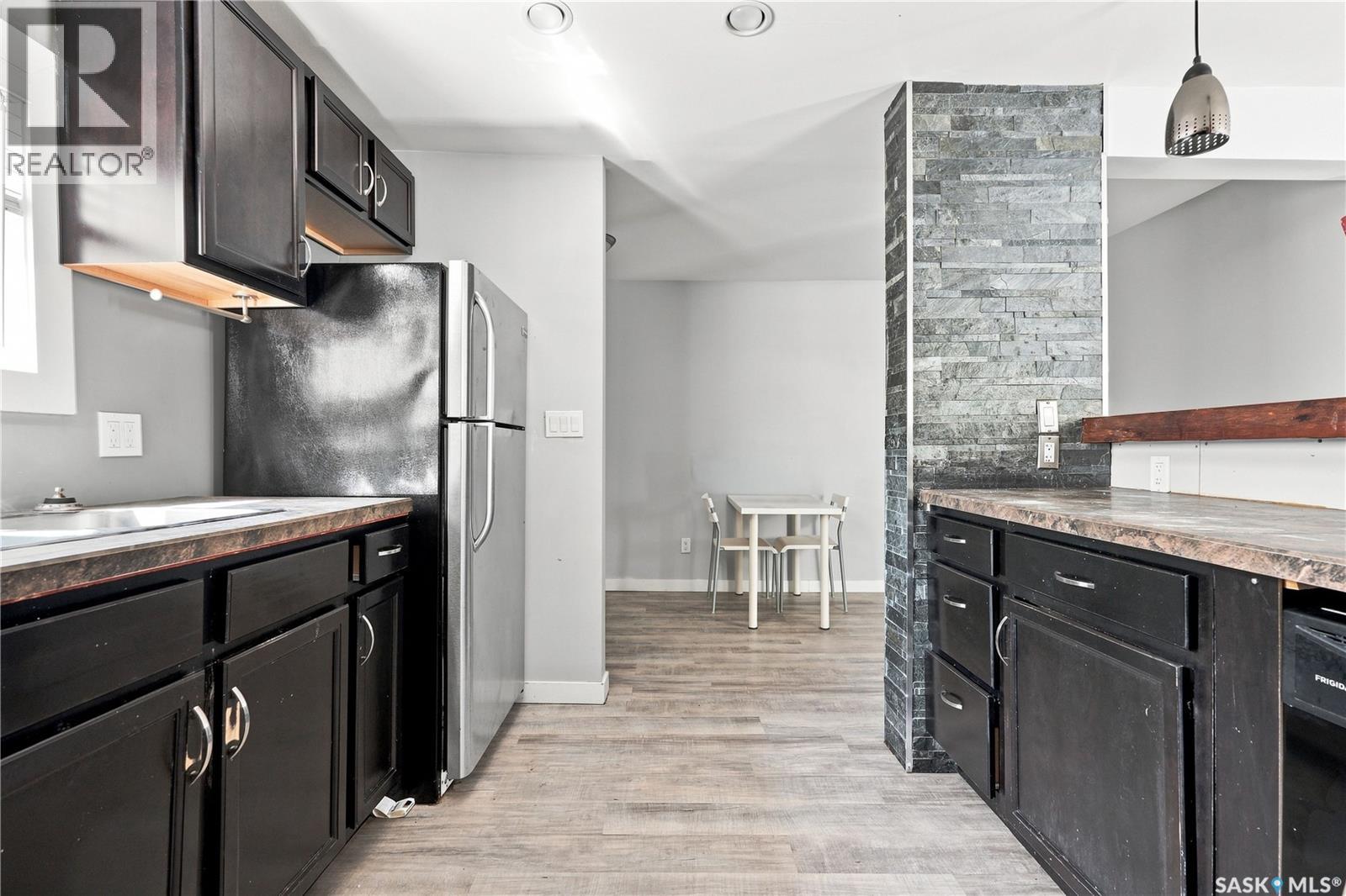 215 26th STREET W - 15