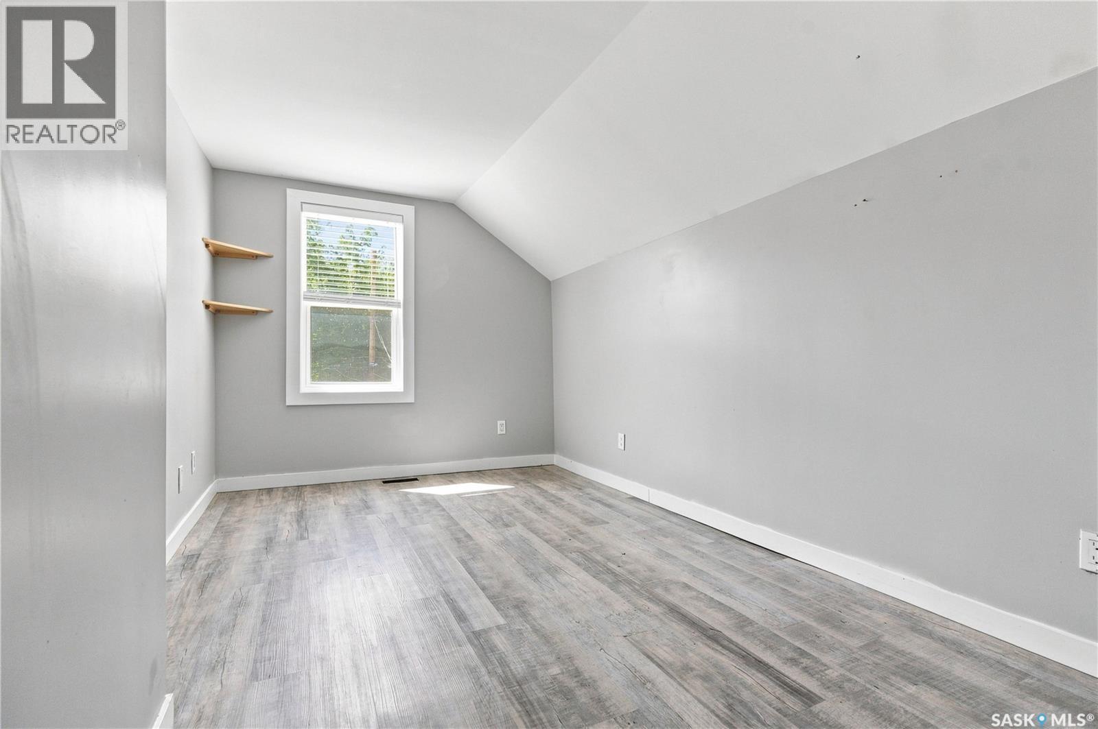 215 26th STREET W - 20