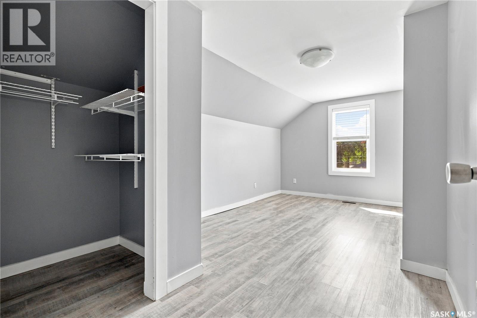 215 26th STREET W - 25