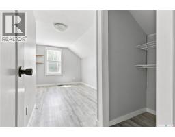 215 26th Street W, Saskatoon, SK S7L0C3 Photo 21